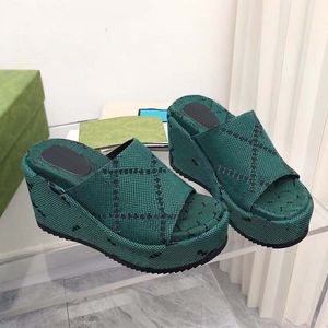 slides Women's Slippers Fashion Embroidered Canvas Designer Pull On Slippers Girls Canvas Platform Wedge Sandals Black001