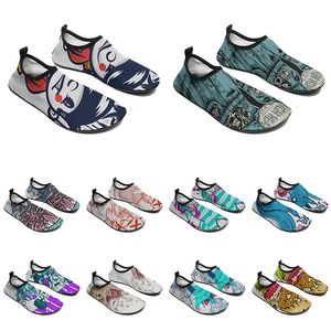 benutzerdefinierte Männer Frauen Wasserschuhe Cartoon Tierdesign DIY WORD Schwarz weiß blau rot farben Herren Trainer 072