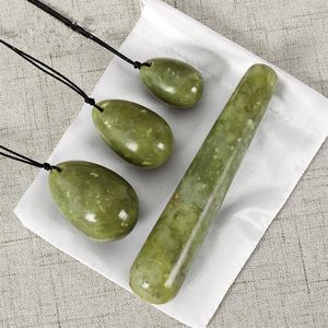 Natuurlijke groene jade yoni eieren geboord plezier hul jade massager kegel oefening vaginale bal gua sha massage steen T191116248B