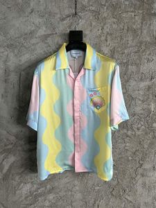 2023 Summer Mens Krótkie koszule Slim Fit Men Desigers Krótkie rękawy 100% jedwabny wysoki gentleman szlachetny męski Rainbow Dekoracyjny wzór męski ubrania