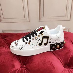 Ltaly Classic Fashion Casual Shoes Patchwork Trendy Men Women Sneakers Ladies Punk Rivet Low-Top Leather Skateboard Sports Shoe Footwear Mkjkk0033