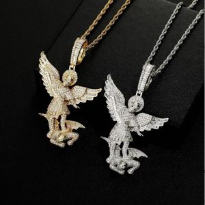 Hip Hop Pendants Micro Paled AAA Cubic Zirconia Bling Iced Out Angel besegrar Demonhalsband för män Rapper Jewelry Gift233V