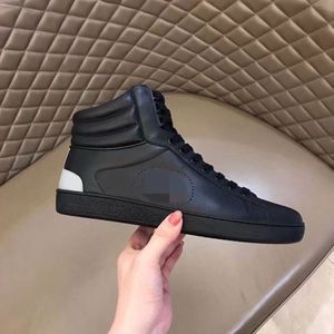2022 Casual Men Designer Shoes Rainbow Letter Tryckt Black White Luxury Basketball Mens Shoe Streetwear Fast Ship ADASDASDAWS