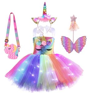 Особые случаи Purim Girls Unicorn Costume с светодиодным легким платьем для патча крылышки детские композитные комбинезон для вечеринки по случаю дня рождения 221118