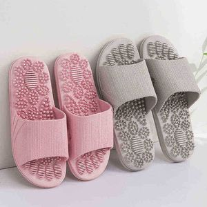 New Foot Massage Slippers Women Men Indoor Bathroom Nonslip Soft Slides Couples Slippers House Relief Feet Health Care Shoes J2207