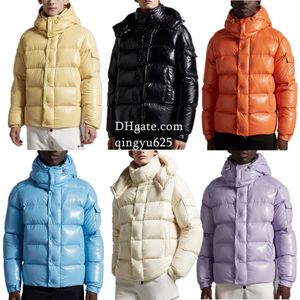 Mens Çok Molor Puffer Ceket Yıldönümü Hatıra Baskı Yeni Epaulet Tasarım En sıcak Ceketler Unisex Bayan Tasarımcı Katlar Kış Parkas