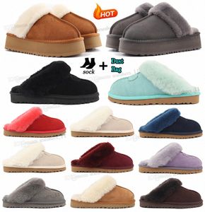 2023 S￤lj Classic Design Aus 51250 Puffer Sandals Australiska st￶vlar tofflor Get Coquette Skin Sheepskin Warm Furry Fluff Slides Martin