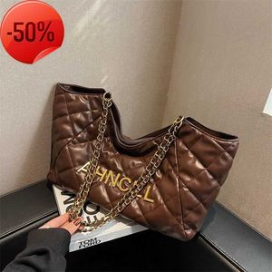 Handbag Clearance Wholesale Bag Womens Autumn and Winter New 2023 Fashion Trend Rhombic Chain One Shoulder Underarm Popular Large Capacity