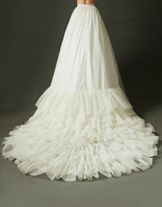 Tren trasero de marfil de alta calidad para el vestido de novia nupcial cintura elástica enagua de los alumnos de la cola de la catedral de la cola larga accesorio
