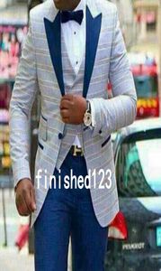 New Style Groom Tuxedos One Button Light Blue Plead Peak Late Groomsmen Wedding Mens Blazer Party Suits Jupetsvesttie J4435302