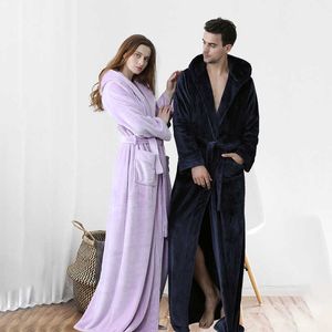 Homens sleepwear mulheres inverno com capuz extra longo grosso flanela banho robe luxo peignoir quente vestido de banho homens roupão de dama de honra roupões de casamento t221103