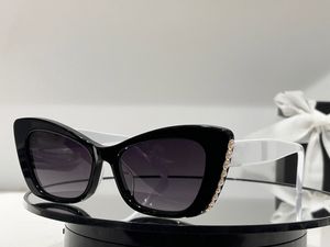 여성용 여성용 선글라스 Men Sun Glasses Mens 9021 패션 스타일은 눈을 보호합니다 UV400 렌즈 랜덤 박스 포함