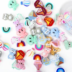 Baby Teethers Toys 10pcs 12mm 15mm Perline in silicone Lettere Animali del fumetto Perla Food Grade Dentizione Massaggiagengive Bead Ciuccio Catena 221119