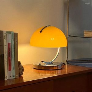 Lâmpadas de mesa Itália Space Age Lamp Bedroom Nórdico Nórdico Câmara Decoração Estudar Reading Home Lighitng acessórios