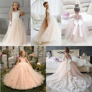 10 stili Adorabile pizzo Tulle Abiti da ragazza di fiori Principessa Sheer Maniche lunghe Appliques Gioiello Collo Abiti da festa di compleanno per bambini Abiti da spettacolo per ragazze