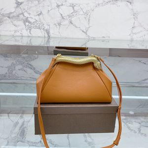 Tasarımcılar Luxurys Çanta Düz Renkli Mektup Tote Çanta Çok yönlü crossbody çanta gündelik zarif mini küçük kare çanta Sevgililer Günü hediye çantaları çok güzel