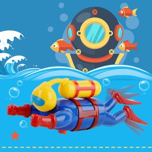 Bath Toys Baby Swimmers Scuba Diver Funny Wind Up Clockwork For Children Shower Cute Kids Gift 221118