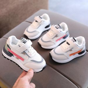 Atletische schoenen jongens ademende casual sneakers baby peuter meisjes met anti-slipperachtige kinderen slijtage maat 21-30 sms