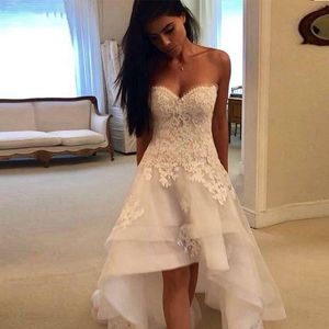 Белые кружевные аппликации привет низкие свадебные платья, Священные шнурки, спереди короткие длинные свадебные платья Robe de Mariee