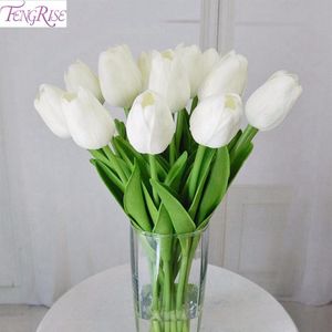 Fengrise 30pcs PU Mini Tulip Real Touch Flowers Flor artificial para fiestas Bouquet Flores decorativas de boda Coronas C18112601244q