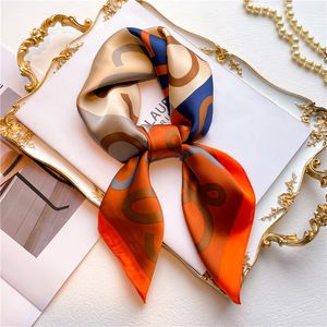 Designer Grid Print Flower Imitate Silk Scarf Headband For Women Fashion Long Handle Bag Scarves Paris Shoulder Tote Lage Ribbon Head Wraps 70X70cm 1Colors