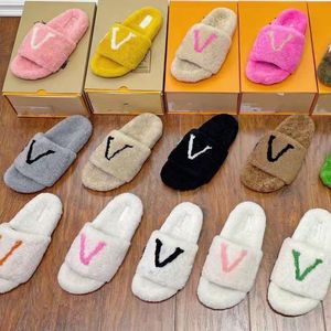 Women Home Shoes Wool Slippers Autumn Winter Slides Designer Furry Sandal Soft Comfortable Warm Sandals VSANDALS1A3R5D