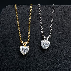Pendanthalsband S925 Sterling Silver Halsband för kvinnor 1 Diamond Luxury Heart Clavicle Chain Jewelry 221119