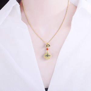 Party Favor Designer S925 Silver Cloisonne och Hetian Jade Chinese Style Four-Leaf Clover Four-Leaf Flower Earrings Ring Pendant Armband Set
