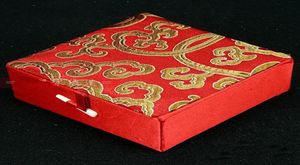 Bomullsfylld Decoratel Fashion Armband Jewelry Present Box Display Box Storage Case Silk Brocade Cardboard Craft Packaging Boxes 255930490