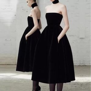 Little Black Dress Noble temperament Strapless prom Dresses Short velvet Girls Party Special Occasion Simple evening Gowns