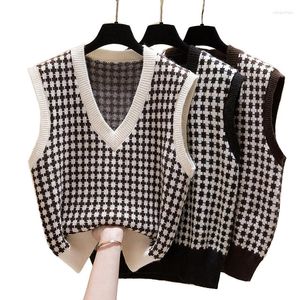 Women's Vests Streetwear Plaid Sweater Vest Women 2022 Autumn Winter V Neck Knitting Female Sleeveless Jacket Gilet Femme