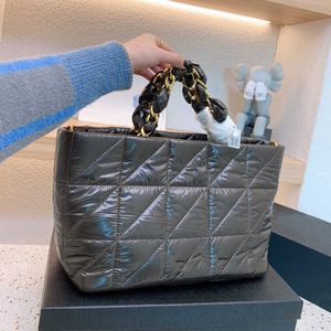 トートバッグの女性財布デザイナーバッグトートハンドバッグショッピングバッグY字型luxurysハンドバッグ冬コットンパッドジャケットバッグ大きなショルダーストラップ221116