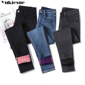 Kvinnors jeans vinter varm kvinna hög midja casual sammet dambyxor kvinnliga pantalon denim jeans för kvinnor byxor kläder 40 221121