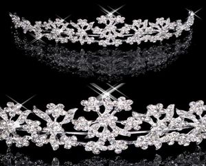 Haartiare auf Lager billig Diamant Strasshochzeit Crown Haarband Tiara Braut Abschlussabend Schmuck Kopfbedeckungen 180279551808