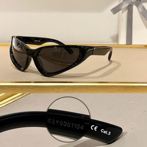 여성용 여성용 선글라스 Men Sun Glasses Mens 0202 패션 스타일은 눈을 보호합니다 UV400 렌즈 랜덤 박스 포함