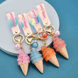 Keychains Ice Cream Keychain Creative Resin Luminous Couple Car Keyring Bag Pendant Small Gift for Men Women Wholesale Jewelry Accessories T220909