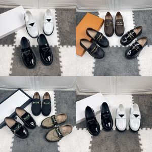 Little Kid Casual Sneakers Patent Leather Boys Girls Flats Shoes Boy s Slip On Loafers Wedding Party Fashion Dress Shoe Classic Buckle Horsebit Double Gandal Flats
