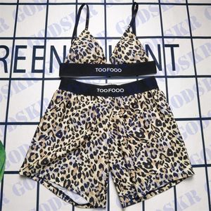Leopard Bra Shorts Set Designer Bikini Textile Sexy V Neck Underwear Womens Swim Trunk Fashion Crop Tops Four Colors