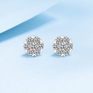 Studörhängen för kvinnor 925 Silver HeartsHaped Six Claw Small Fresh With Gift Jewelry Box 221119