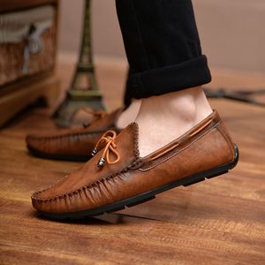 Sapatos de vestido casuais mocassins de couro homens macios e confortáveis mocassins calçados mokasin kasual para schoenen 221119 gai gai gai