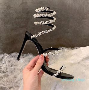 Pearl Crystals utsmyckade 10 mm Rhinestone Black Evening Shoes Women High Heeled Luxury Designers Wraparound Dress Shoe Factory Factorwear