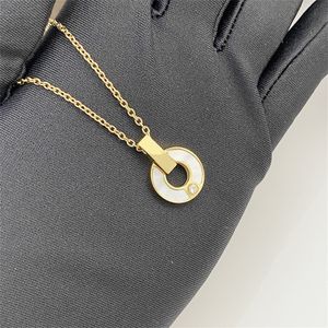 Luxury Brand Designer Jewelry Letters Gold Pendant For Women Men Reto Metal Necklace Personality Pendants Creative Necklaces Fashion Hip Hop Accessories