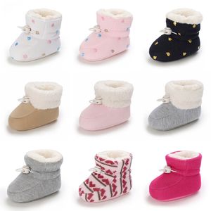 First Walkers Baby Winter Boots Infant Toddler ولد لطيف اللون الصلبة الصوفية لفتاة الفتاة سوبر الحفاظ على الجوارب الثلجية الدافئة 221122