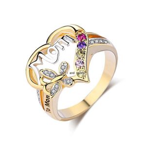 Ringos de cluster Moda Crystal Mom letra Anel Butterfly Heart Dide for Mother Days Gift Gold Bandado Diamond Band J￳ias Mulheres Dro Dhlnm