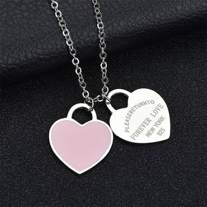 Designer Necklace for women trendy Silver Pendant Necklace Luxury Iced Out Chains Love Heart Necklaces Stainless Steel Accessories Green Pink Jewelry Gift