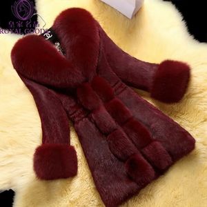 Skórzana sztuczna marka luksusowy wiatrówki kobiety Plush płaszcze modne Faux Rabbit Fur v Neck Długie rękaw zimowe ciepłe ubranie 221122