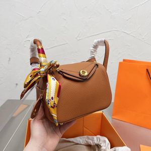Мини-сумочка Маленькие классические сумки-тоут Luxurys Дизайнерская сумка с пряжкой Простые женские сумки Кошелек Сумки через плечо Натуральная кожа Высококачественные кошельки