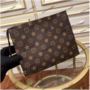 2023 Designers Clutch Bags Men and Women Luxurys Handbags Classic Large Capacity Brown Purses Business POUCH Wash Bag 26cm 688