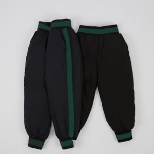 2022 Inverno New Fashion Designer Ragazzi Pantaloni Ragazze Piumini per bambini Stampati Strisce di colore Sport Tempo libero Abbigliamento per bambini Outwear caldo