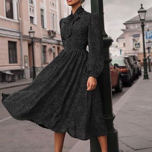 Sukienki swobodne Autumn Vintage czarna sukienka retro dla kobiet Katę Krawat Killar Damskie polka kropka DOT Odzież ubrania